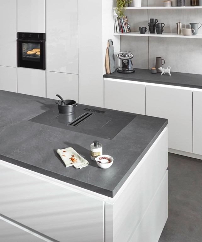 Modern kitchen in Thailand featuring sleek countertops, built-in appliances, and innovative storage solutions for a stylish and organized space.