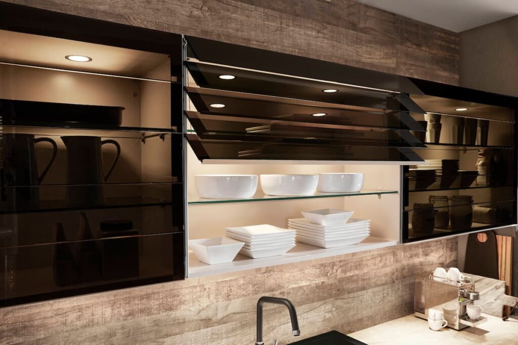 wall cabinet emotion light